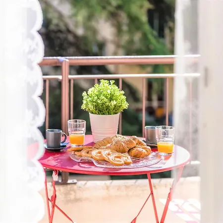 Hostly - Colorhome Midtown - Unique 3 With 3 Private Bathrooms アパート