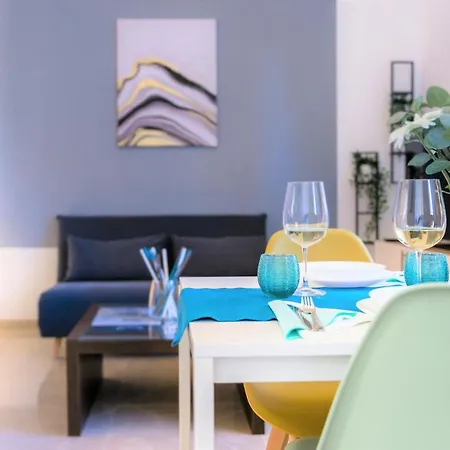 Hostly - Colorhome Midtown - Unique 3 With 3 Private Bathrooms