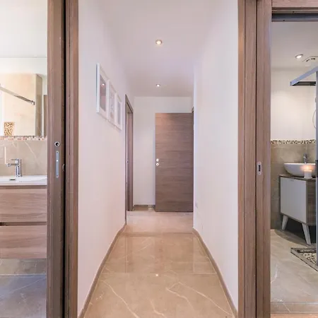 Hostly - Colorhome Midtown - Unique 3 With 3 Private Bathrooms